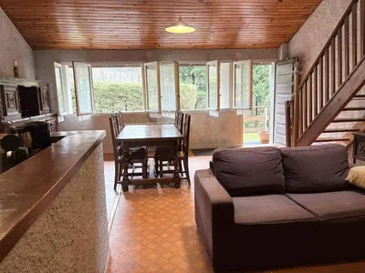 Coin salon dans l'établissement Maison Usclade Murat-le-Quaire