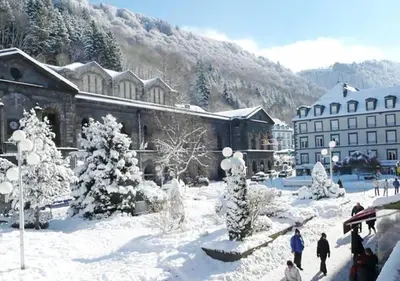L'établissement Agréable appartement au coeur du Mont-dore en hiver