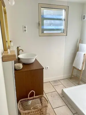 Un ou plusieurs lits dans un hébergement de l'établissement La Villa Enjoy a Lot - Maison de Campagne dans le