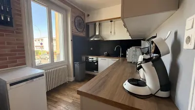 Cuisine ou kitchenette dans l'établissement La Villa Montalat - Jolie et Calme