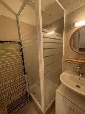 Salle de bains dans l'établissement Studio porte du sud