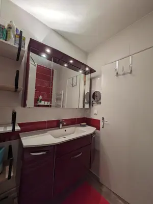Salle de bains dans l'établissement Comme à la maison - Plein sud - Pied des pistes