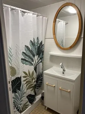Salle de bains dans l'établissement T2 Vassiviere