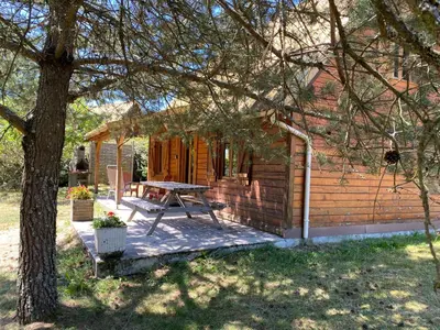 Jardin de l'établissement Chalet de l empereur