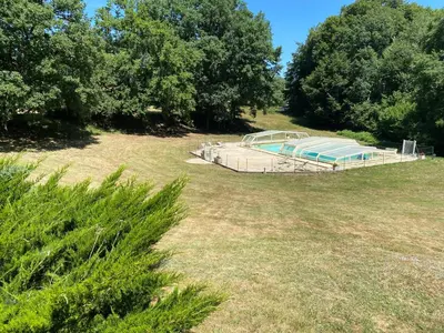 Piscine de l'établissement Chalet de l empereur ou située à proximité