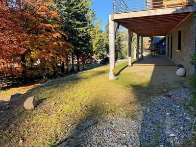 Jardin de l'établissement Chalet sur les pistes du Lioran, 8pers