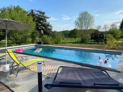 Plan de l'établissement Gîte des Glycines 2 à 14 personnes, piscine, jacuzzi, sauna