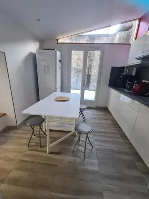 Cuisine ou kitchenette dans l'établissement Maison du Beffroy