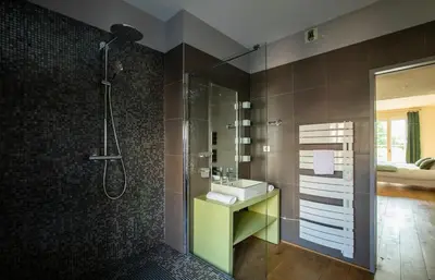 Salle de bains dans l'établissement La Villa Fleury - La Nacre