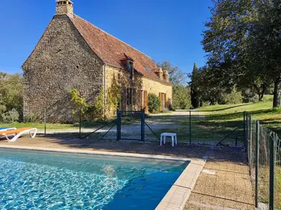 Piscine de l'établissement granval ou située à proximité