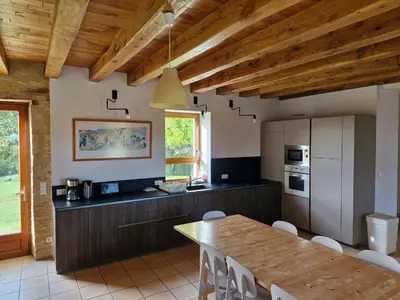 Cuisine ou kitchenette dans l'établissement granval