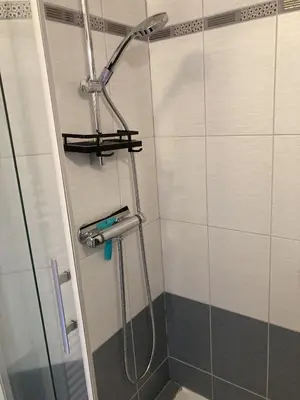 Salle de bains dans l'établissement Appartement 2 pièces Griou 29