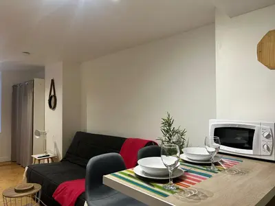 Cuisine ou kitchenette dans l'établissement Le Petit Carmes, intimiste et central