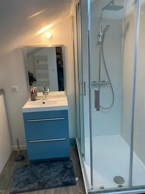 Salle de bains dans l'établissement T3 tout confort