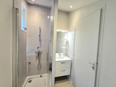 Salle de bains dans l'établissement Maison cosy pour couple avec spa privé en Périgord - FR-1-616-507