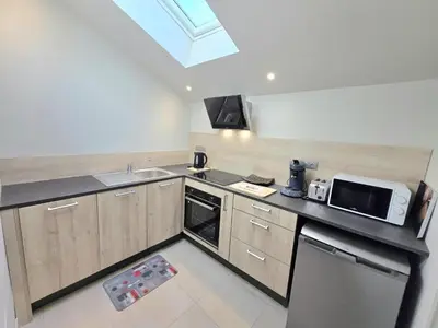 Cuisine ou kitchenette dans l'établissement Maison cosy pour couple avec spa privé en Périgord - FR-1-616-507