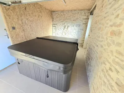 Plan de l'établissement Maison cosy pour couple avec spa privé en Périgord - FR-1-616-507