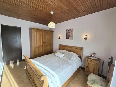 Un ou plusieurs lits dans un hébergement de l'établissement Maison de campagne confortable en Dordogne - FR-1-616-521