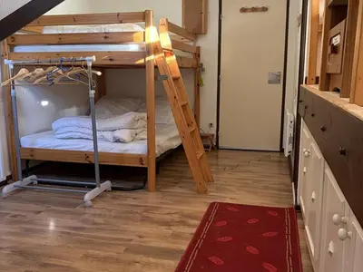 Plan de l'établissement Studio atypique au centre du Lioran pour 4 personnes, confort et charme - FR-1-787-138