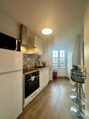 Cuisine ou kitchenette dans l'établissement Casa Brune - Votre cocon en plein cœur de Brive