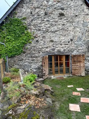 Jardin de l'établissement Au coeur des lacs Calme absolu et confort moderne