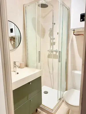 Salle de bains dans l'établissement Le Herriot 1 Hyper Centre 5min de la Gare à pied