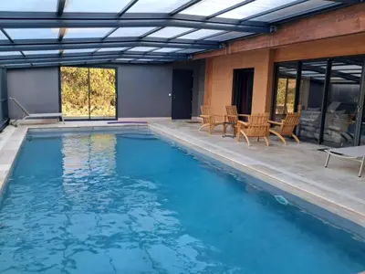Piscine de l'établissement Holiday home in Vayrac with private pool ou située à proximité