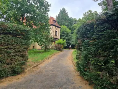 Jardin de l'établissement Maison familiale rénovée avec grand jardin et animaux acceptés - FR-1-616-520