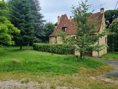Jardin de l'établissement Maison familiale rénovée avec grand jardin et animaux acceptés - FR-1-616-520
