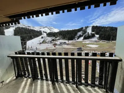Vue générale sur la montagne ou vue sur la montagne depuis l'appartement