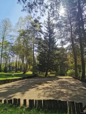 Paysage naturel près de la tente de luxe