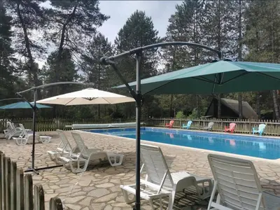Piscine de l'établissement ZEcamping 3 dog friendly tennis piscine chauffée ou située à proximité