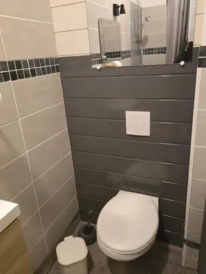 Salle de bains dans l'établissement Appartement lumineux RDC, 4 personnes, T2 avec petit balcon