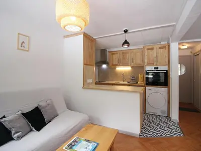 Cuisine ou kitchenette dans l'établissement Bel appartement F2 bis avec balcon et parking, Mont-Dore - FR-1-415-213