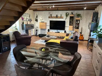 Télévision ou salle de divertissement dans l'établissement Rocamadour