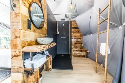 Cuisine ou kitchenette dans l'établissement 