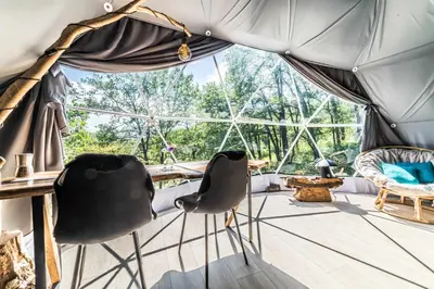 Balcon ou terrasse dans l'établissement 