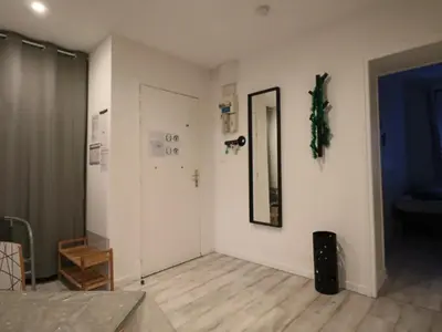 Plan de l'établissement Appartement 3* au cœur du Massif du Sancy, climatisé, jusqu'à 6 personnes - FR-1-858-38