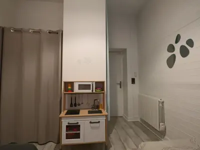 Cuisine ou kitchenette dans l'établissement Appartement 3* au cœur du Massif du Sancy, climatisé, jusqu'à 6 personnes - FR-1-858-38