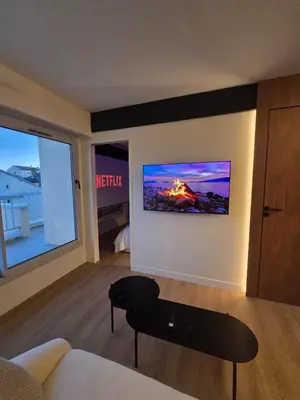 Télévision ou salle de divertissement dans l'établissement Le 34 Urban luxury Cinema et Terrasse - Centre Gare - Accès autonome
