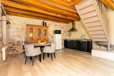 Cuisine ou kitchenette dans l'établissement Gîte - Laroche Martel