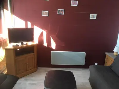 Télévision ou salle de divertissement dans l'établissement Appartement 4 personnes Super Besse