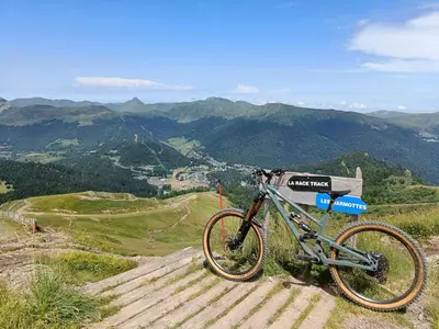 Vue générale sur la montagne ou vue sur la montagne depuis l'appartement