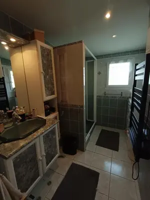 Cuisine ou kitchenette dans l'établissement Maison Sacha