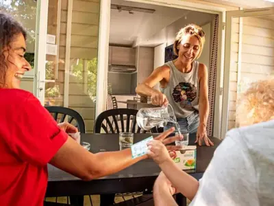 Clients de l'établissement Mobil-home avec Terrasse et Salon de jardin pour 6 personnes - API-1-52-1185