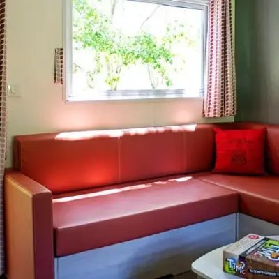 Mobil-home avec Terrasse et Salon de jardin pour 6 personnes - API-1-52-1185