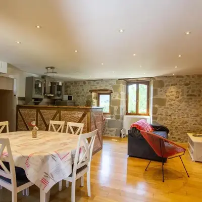 Maison de Campagne Confortable avec Internet et Climatisation - FR-1-616-532