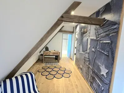 Un ou plusieurs lits dans un hébergement de l'établissement Grande Maison Familiale avec Piscine Privée et Animaux Bienvenus - FR-1-616-527