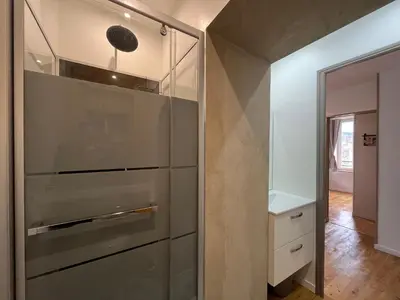 Cuisine ou kitchenette dans l'établissement Appartement refait à neuf La Bourboule