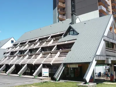 Plan de l'établissement Studio spacieux au cœur de la station avec balcon - FR-1-787-144